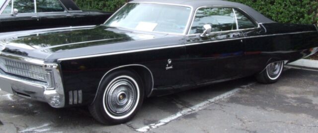 1969 Chrysler Imperial - photo 2