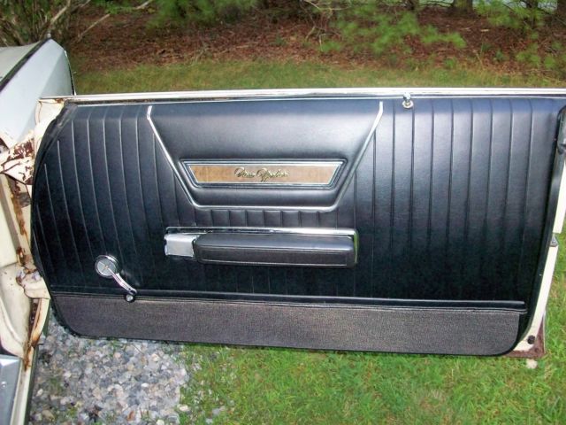 1969 Chrysler New Yorker 2 door Hardtop - photo 13