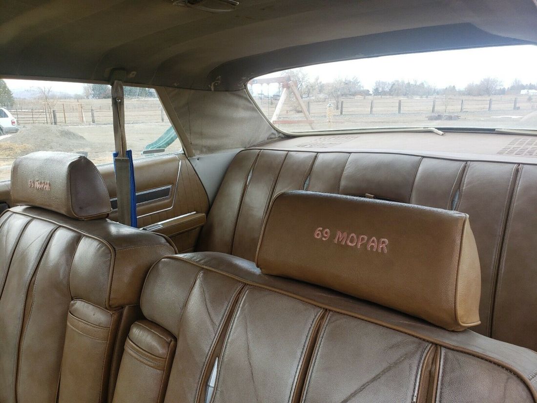1969 Chrysler New Yorker chrome - photo 10