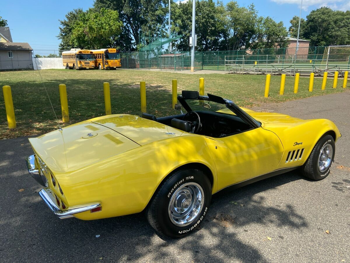 1969 Chevrolet Corvette Convertible - photo 10