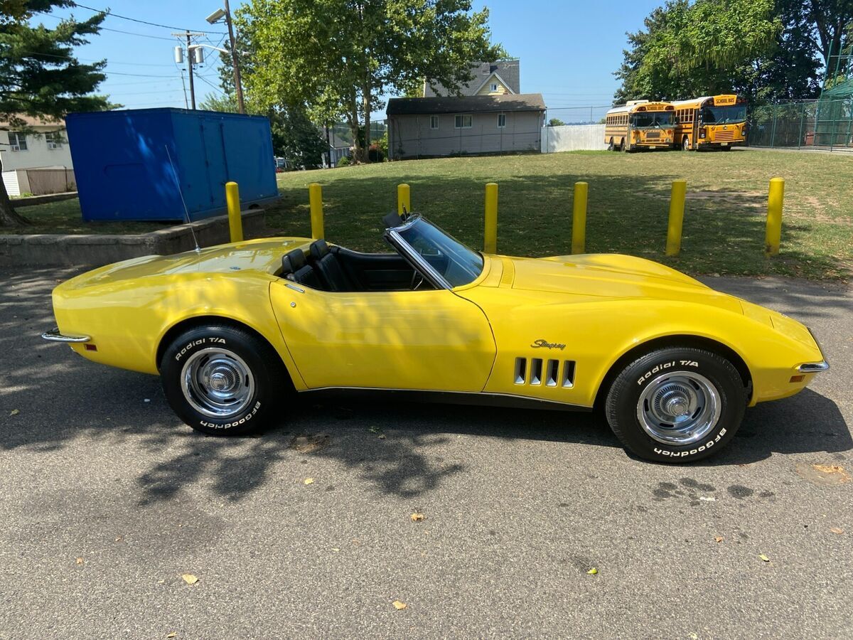 1969 Chevrolet Corvette Convertible - photo 9