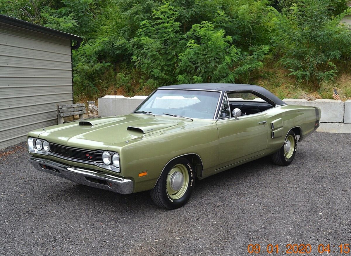 1969 CORONET RT TRIBUTE 440 AUTO PS PDB BUCKETS SOLID LASER STRAIGHT LIGHT GREEN 1969 Dodge Coronet RT 440 AUTO PS PDB BUCKETS CONSOLE