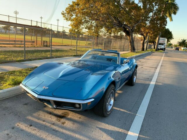 1969 Chevrolet Corvette - photo 3