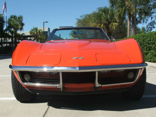 1969 Chevrolet Corvette covertible - photo 2