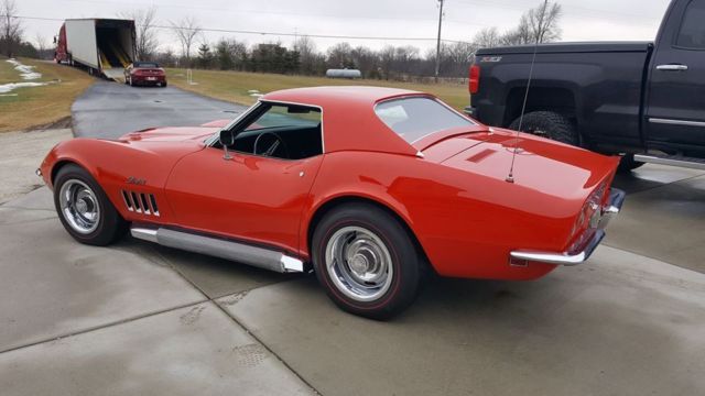 1969 Chevrolet Corvette Conv and removable hardtop - photo 2