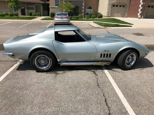 1969 Chevrolet Corvette - photo 11