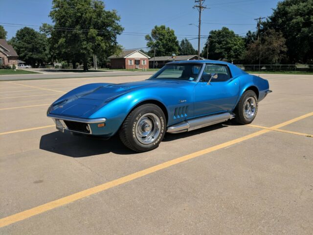 1969 CORVETTE STINGRAY 427 BIG BLOCK 4 SPEED 1969 Chevrolet Corvette