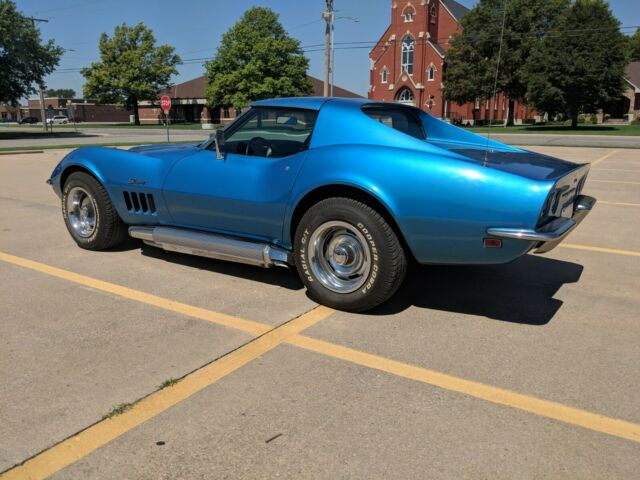 1969 Chevrolet Corvette - photo 2