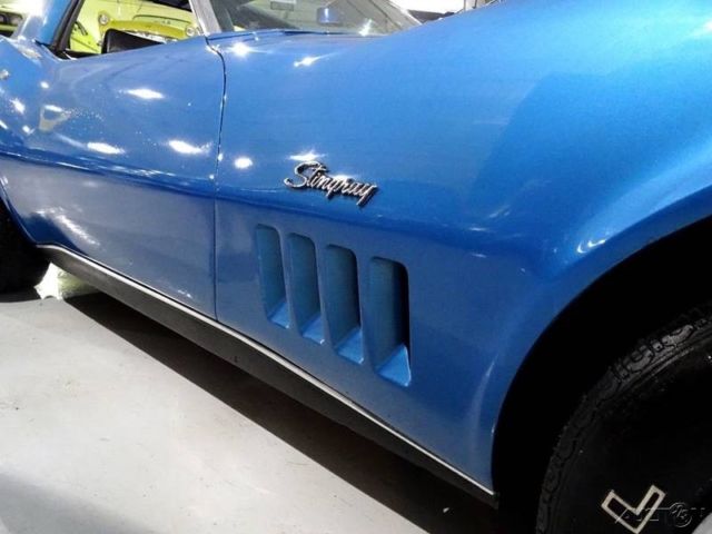 1969 Chevrolet Corvette Stingray 427 - photo 9