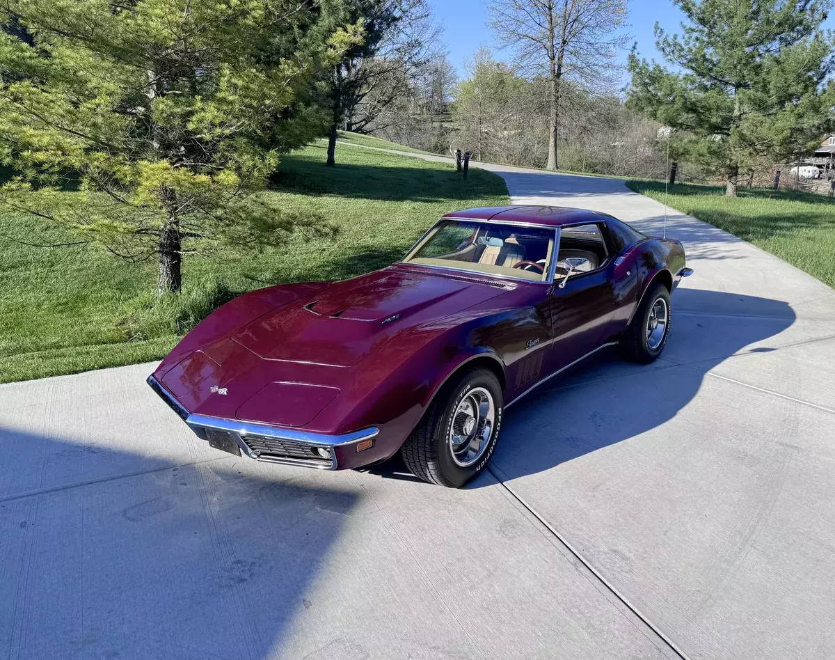 1969 CORVETTE T-TOPS 427/390HP 4SPD NUMBERS MATCHING PS PDB MAROON AND SADDLE 1969 CHEVROLET T-TOPS CORVETTE 427 4SPD NUMBERS MATCHING PS PDB