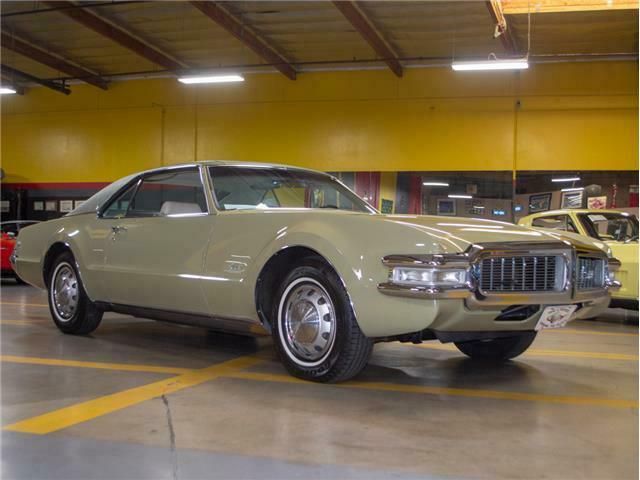 1969 Oldsmobile Toronado Coupe - photo 2