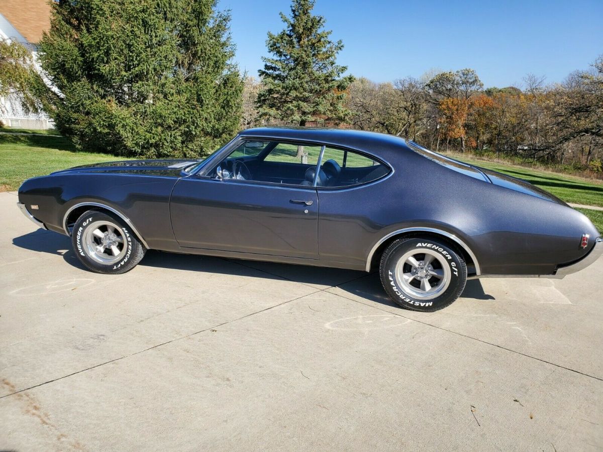 1969 Oldsmobile Cutlass - photo 2