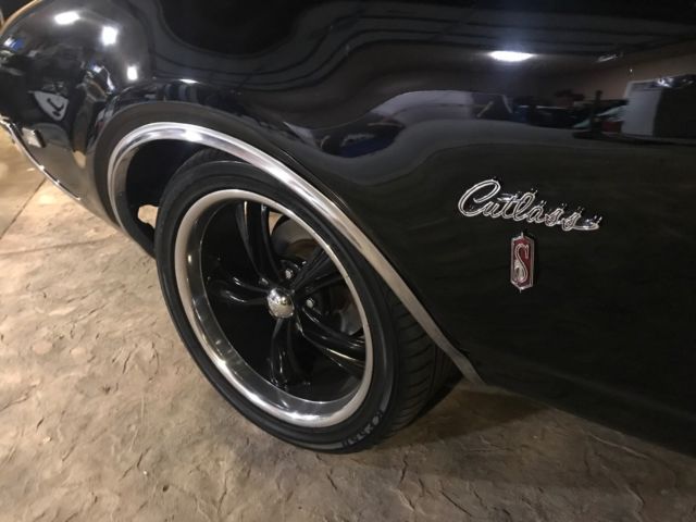 1969 Oldsmobile Cutlass S - photo 7