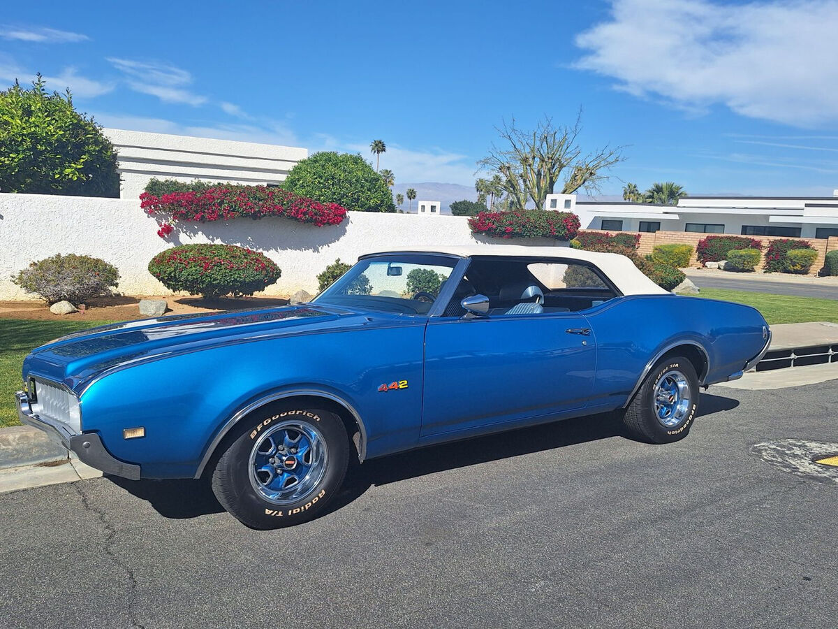 1969 Oldsmobile Cutlass Convertible - photo 3