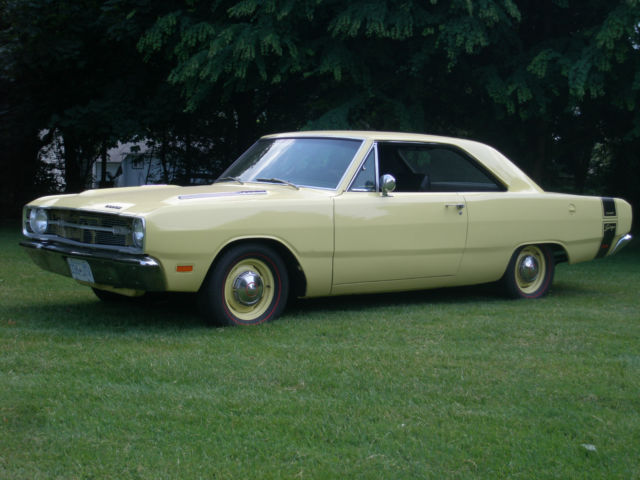 1969 Dart Swinger Scat Pack car 1969 Dodge Dart Swinger