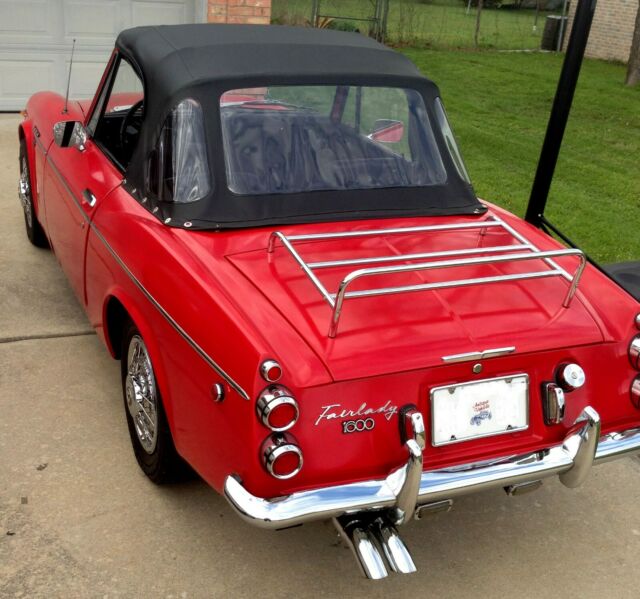1969 Datsun 1600 Roadster - photo 2