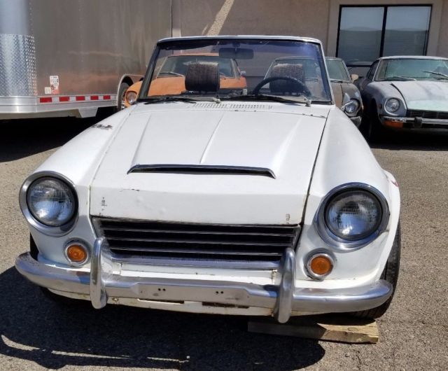 1969 Datsun 1600 Roadster Stock - photo 8