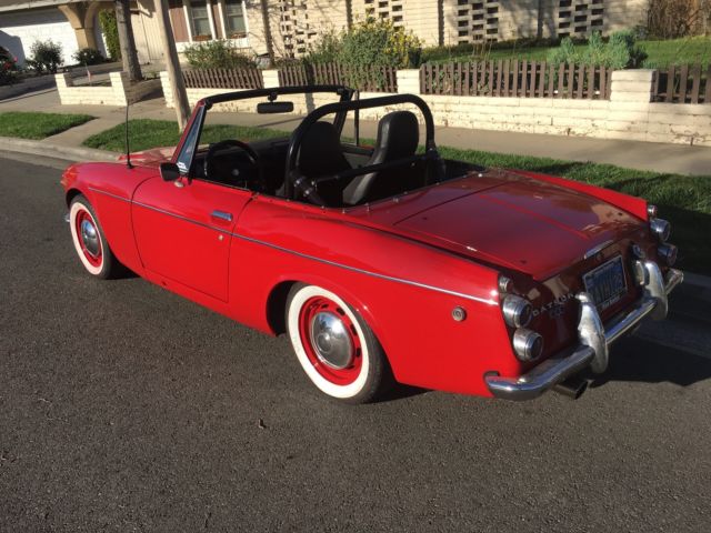 1969 Datsun Roadster - photo 2