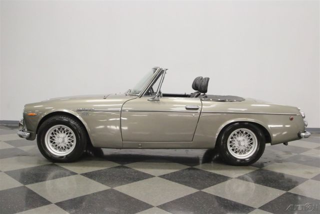 1969 Datsun 2000 - photo 2