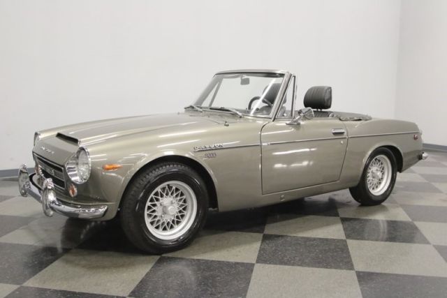 1969 Datsun 2000 -- - photo 7