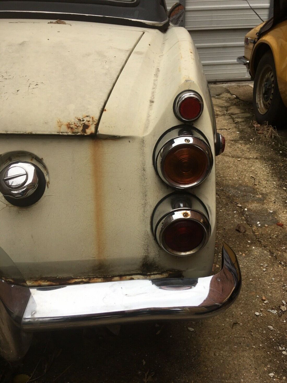1969 Datsun 2000 - photo 3