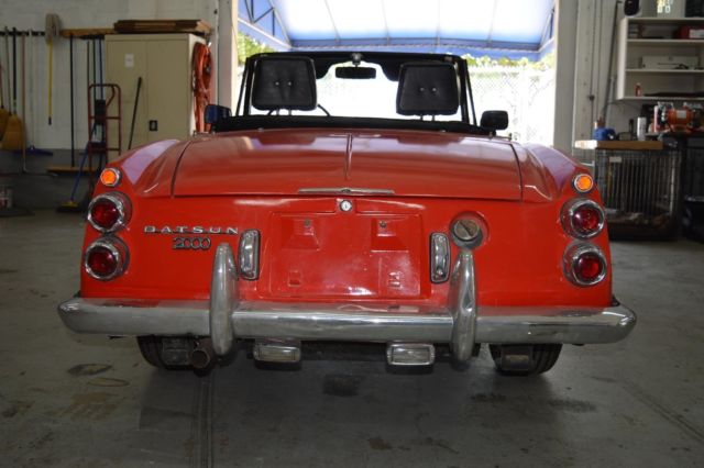 1969 Datsun 2000 -- - photo 10