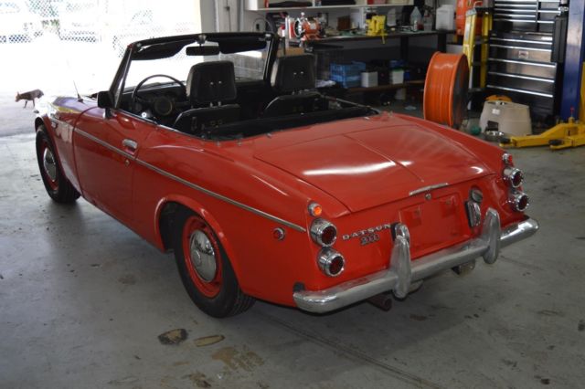 1969 Datsun 2000 -- - photo 7