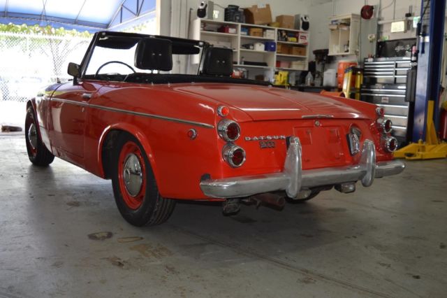 1969 Datsun 2000 -- - photo 8