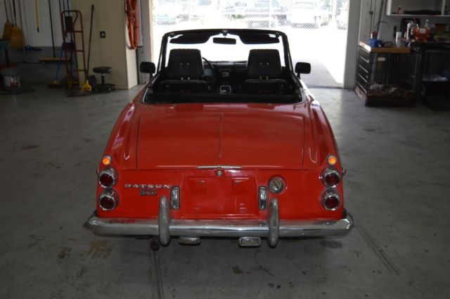 1969 Datsun 2000 -- - photo 9