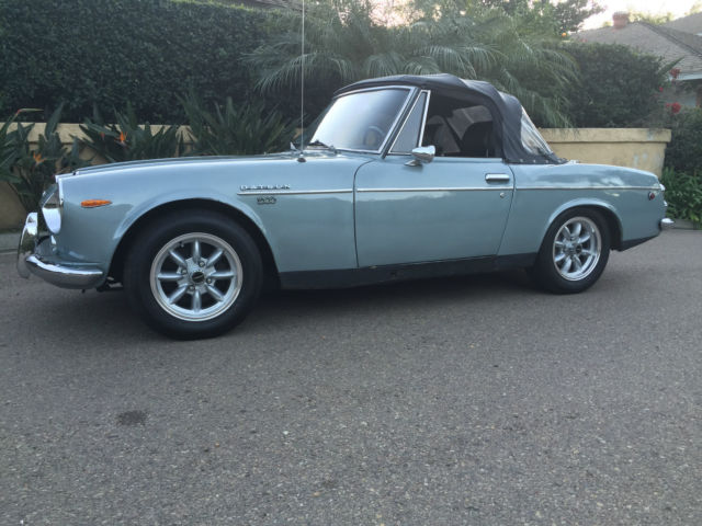 1969 DATSUN ROADSTER 1600 - ORIG CONDITION - NEW PANASPORT WHEELS - CONV TOP 1969 Datsun 1600 ROADSTER