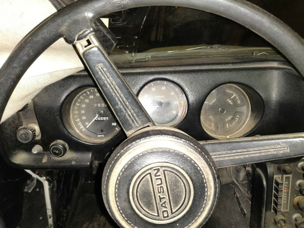 1969 Datsun Roadster - photo 12