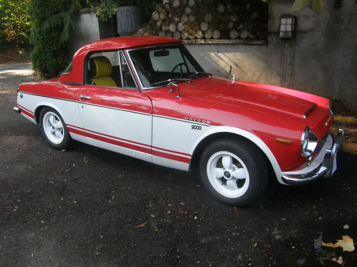 1969 Datsun Roadster 2000 Mikuni "B" cam 1969 Datsun Roadster