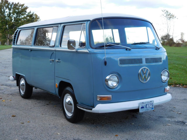 1969 Deluxe Sunroof With A Westfalia Camper Interior Kit 1969 Volkswagen Bus/Vanagon Deluxe