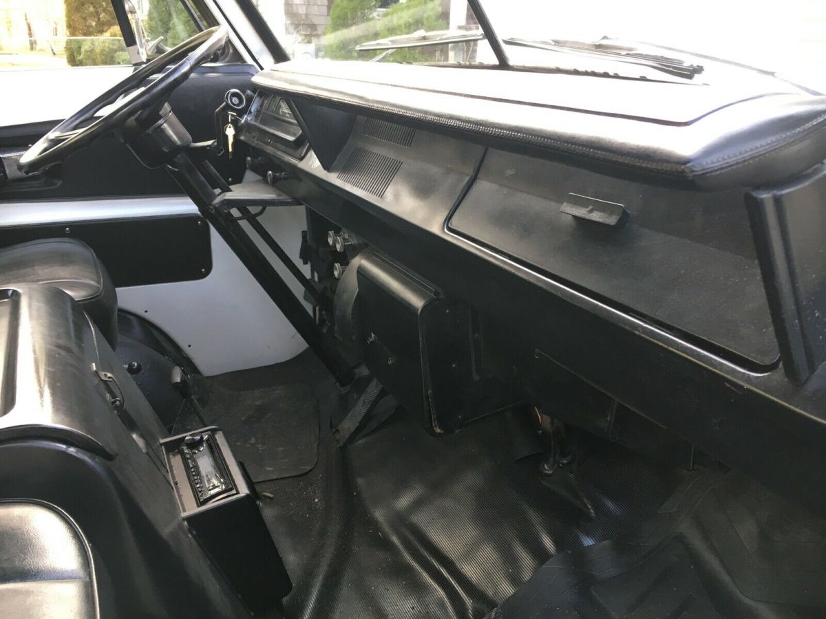 1969 Dodge A100 - photo 7