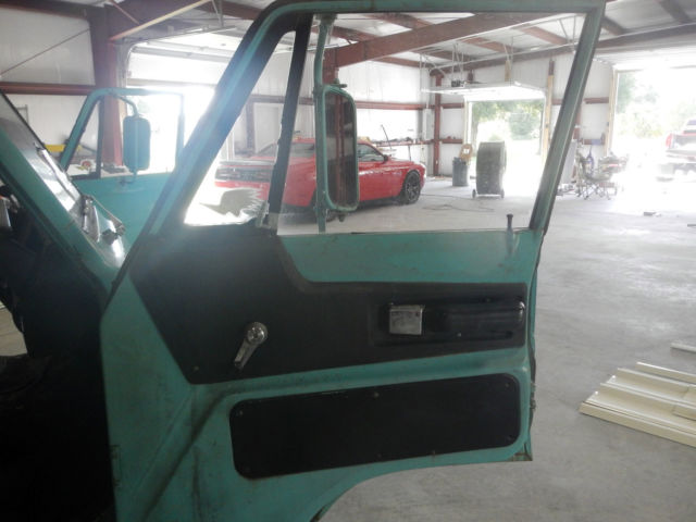 1969 Dodge Ram Van - photo 8