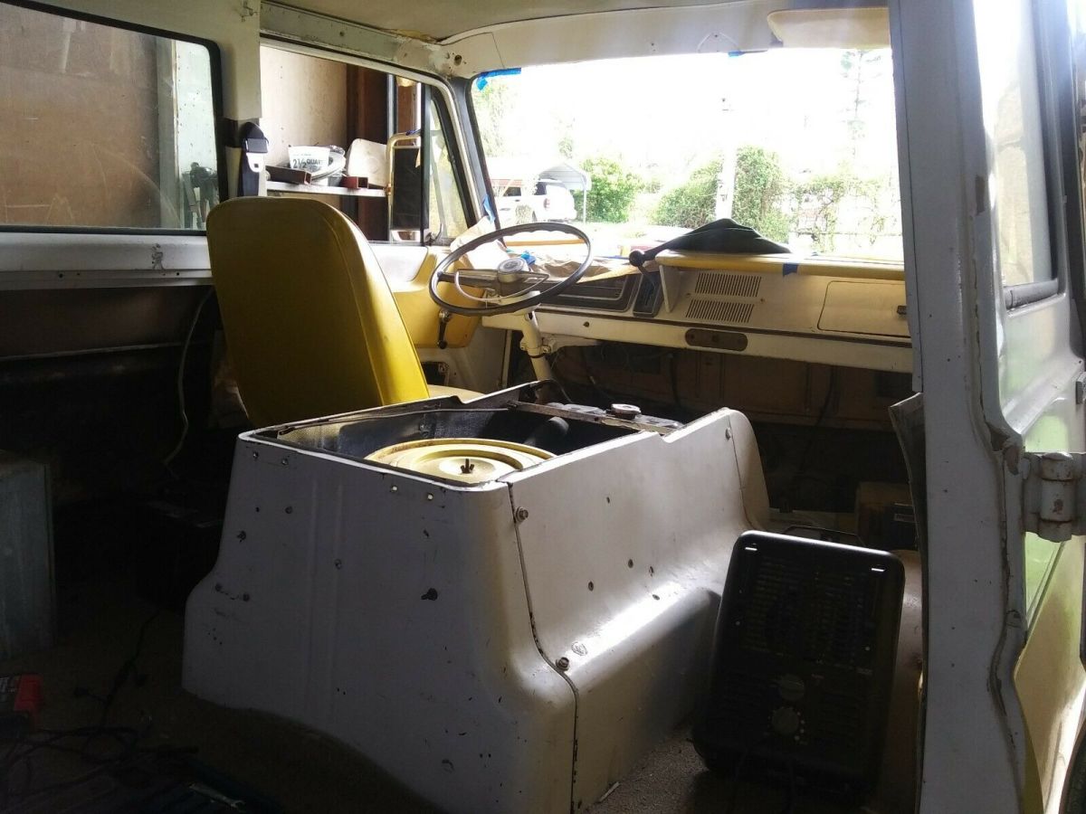 1969 Dodge camper - photo 9