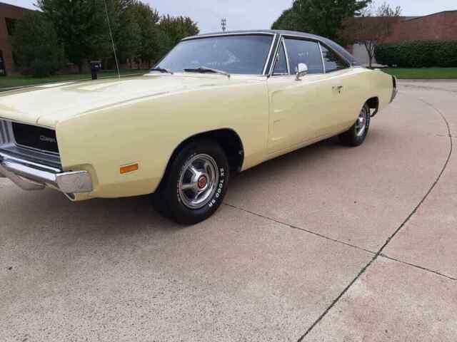 1969 Dodge Charger - photo 2
