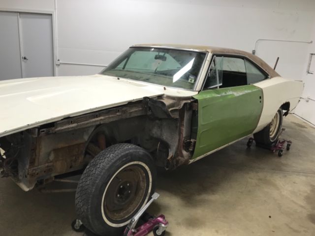 1969 Dodge Charger - photo 3