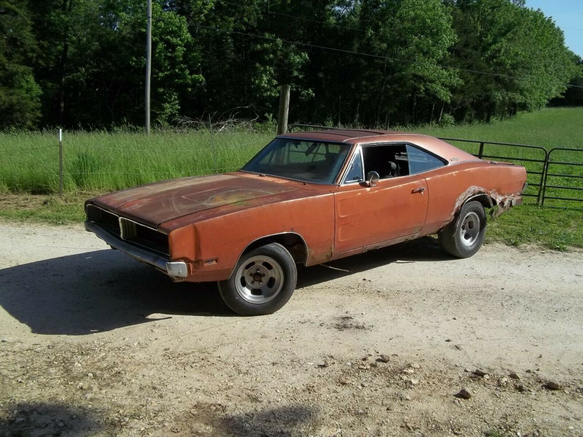 1969 Dodge Charger 383 Factory sunroof car 1969 Dodge Charger