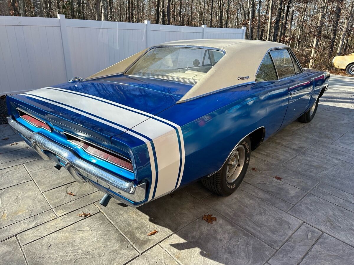 1969 Dodge Charger 440 4 speed - photo 2