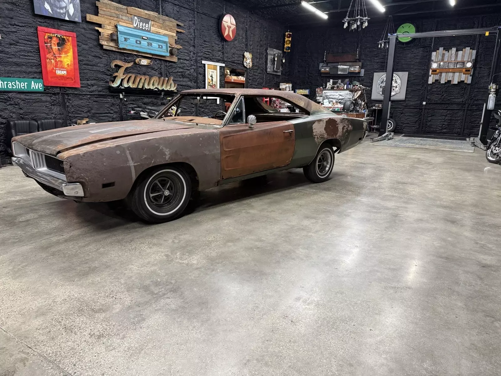 1969 Dodge Charger - photo 4