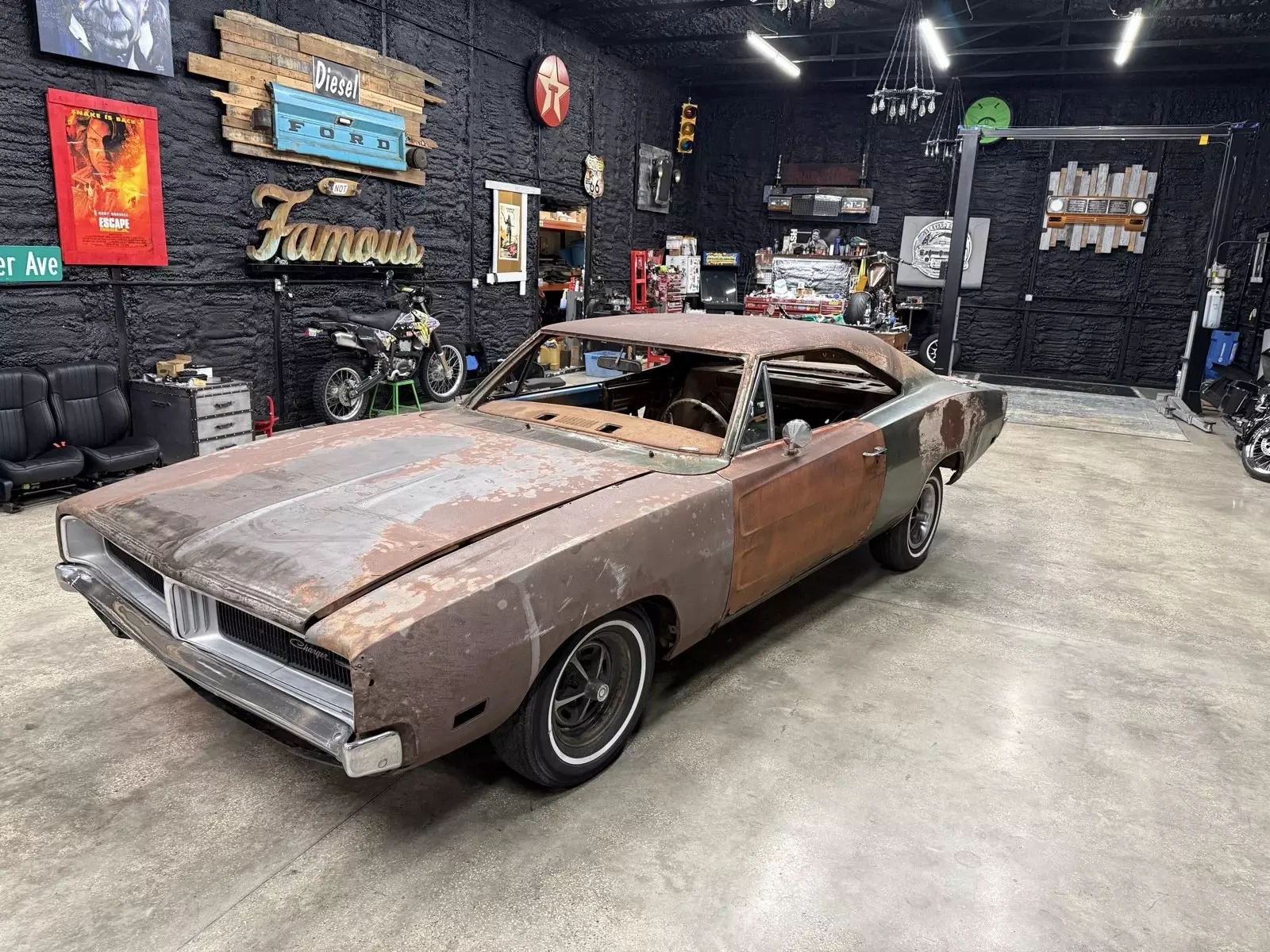 1969 Dodge Charger - photo 5