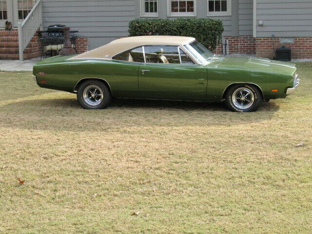 1969 Dodge Charger RT / SE Track Pak - photo 8