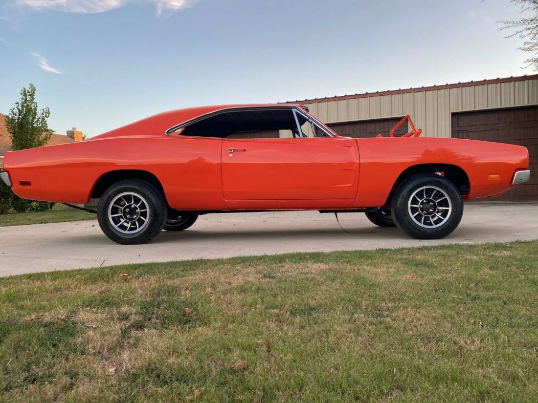 1969 Dodge Charger - photo 3