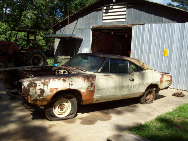1969 Dodge Charger project car H code 383 car 1969 Dodge Charger