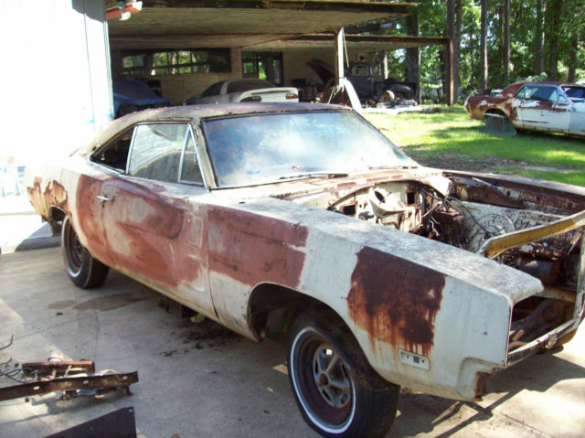 1969 Dodge Charger - photo 3