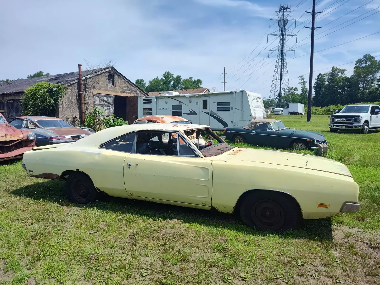 1969 DODGE CHARGER PROJECT NEEDS RESTORATION 1969 Dodge Charger