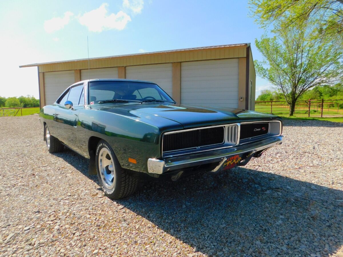 1969 Dodge Charger - photo 3