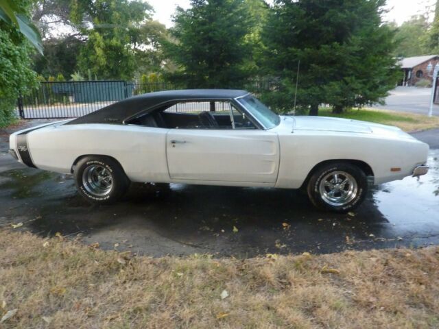 1969 Dodge Charger R/T - photo 4