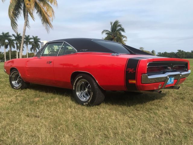 1969 Dodge Charger R/T - photo 3
